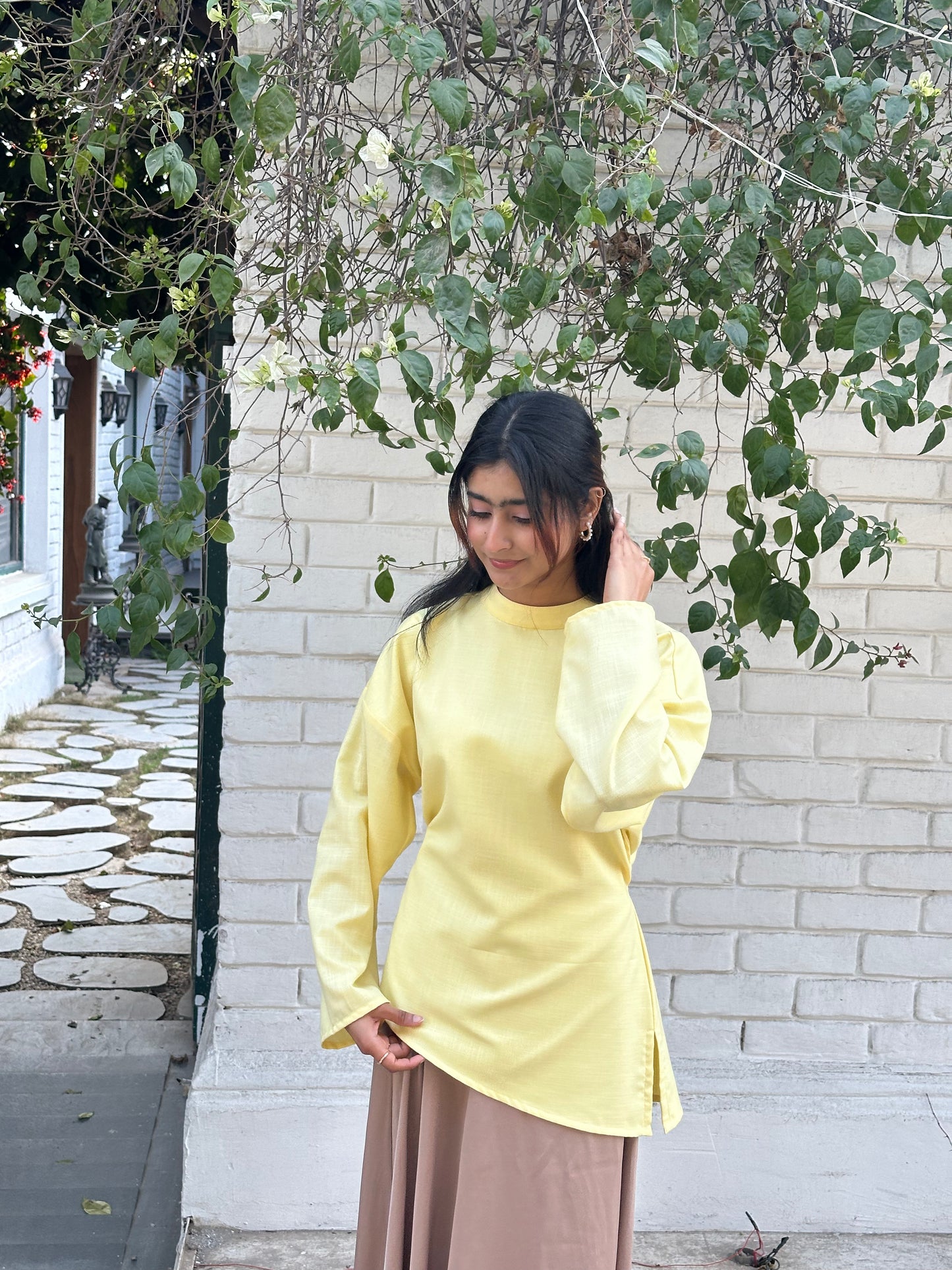 Relaxed Linen Top — Yellow