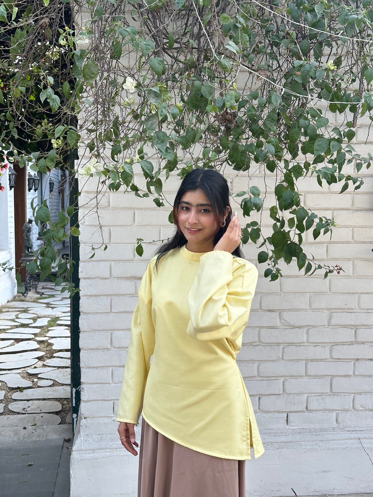 Relaxed Linen Top — Yellow