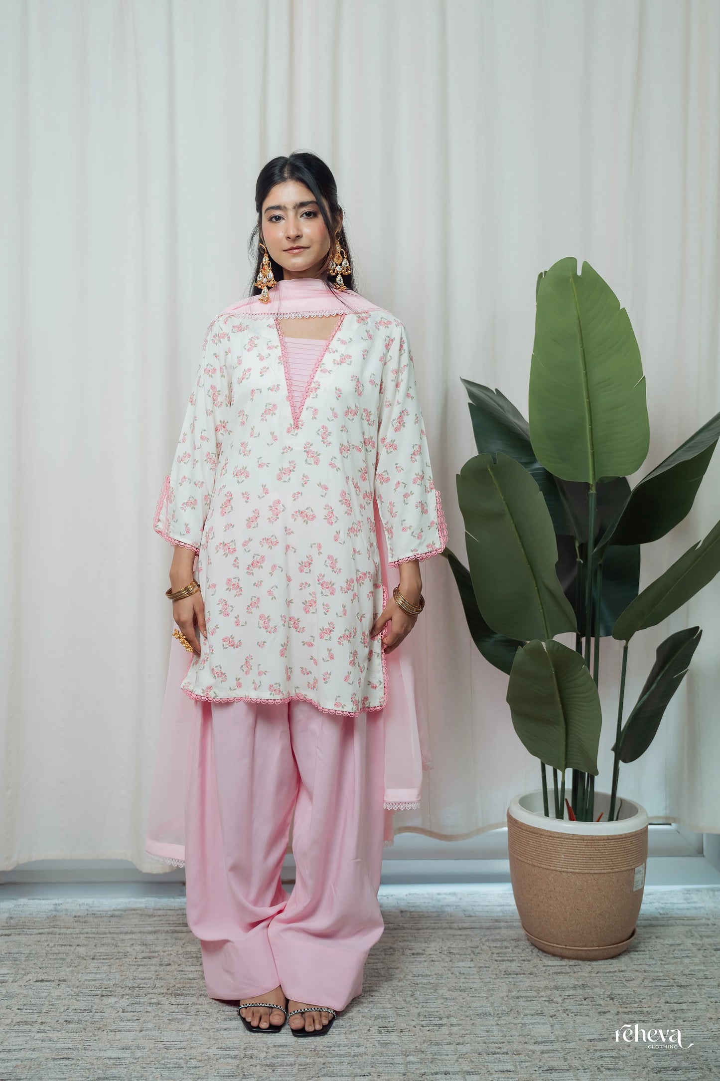 Guldasta Soft Pink Rayon Georgette Farshi Set