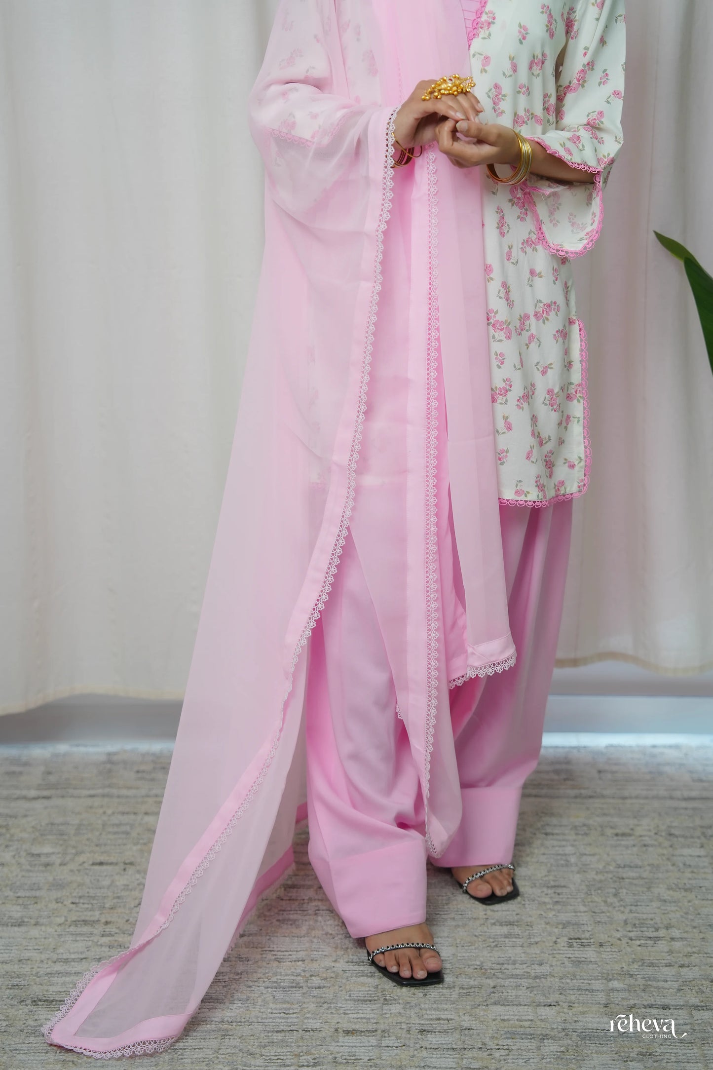 Guldasta Soft Pink Rayon Georgette Farshi Set