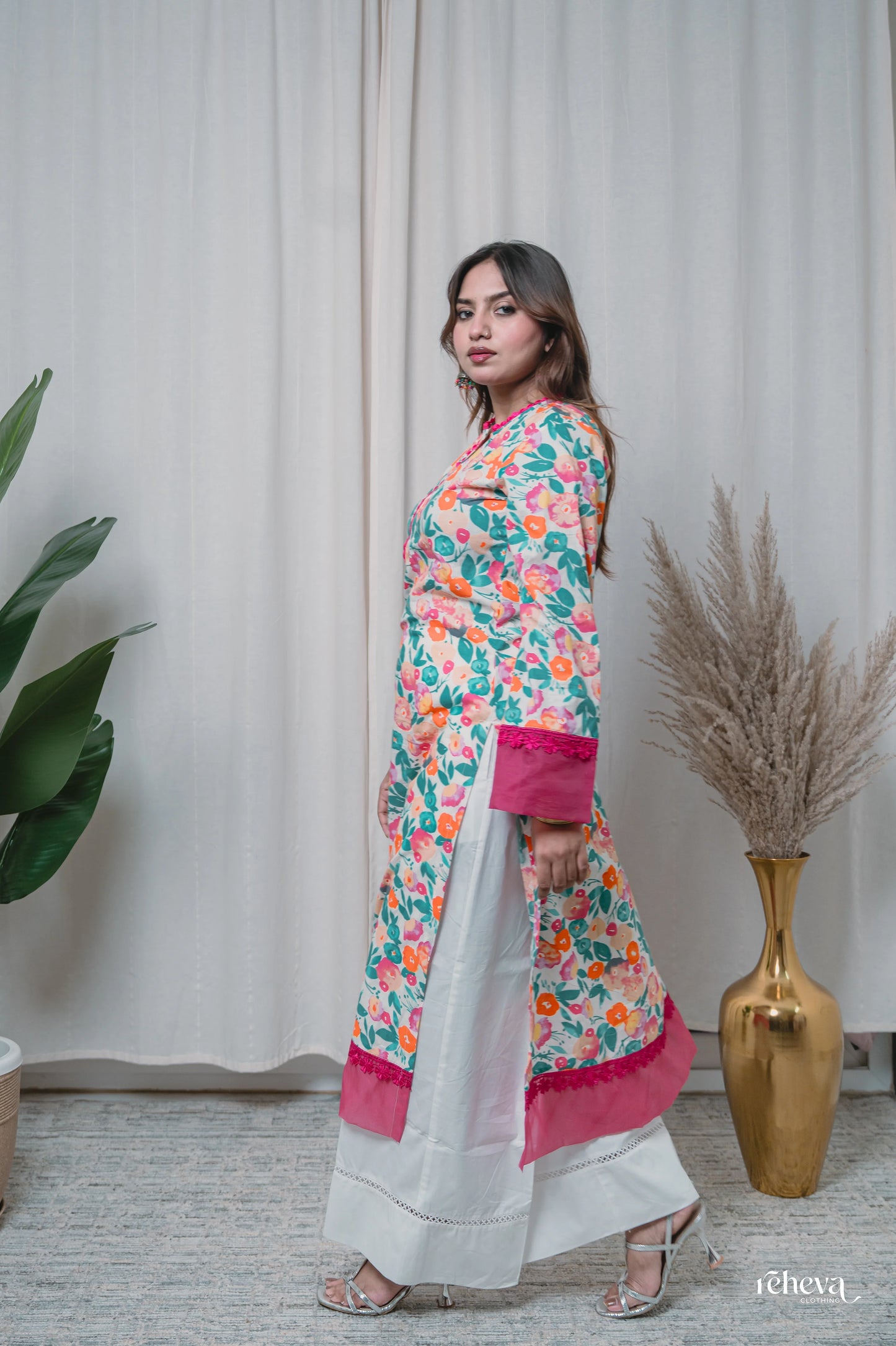 Phulwari Ivory Fuchsia Cambric Cotton Kurta Set